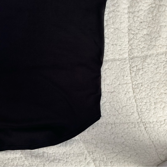 FOREVER 21 - Women's Black V-Neck Top - Picture 5 of 8